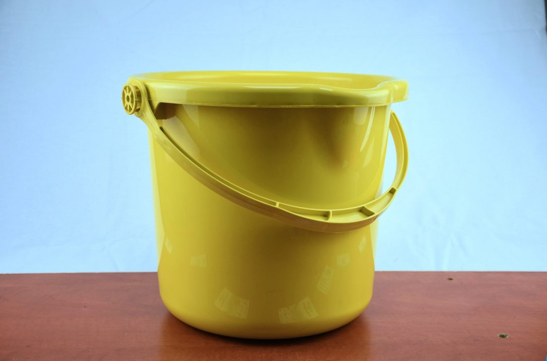 Valde Cleaning Yellow Clean Wash - orzalaga / Pixabay